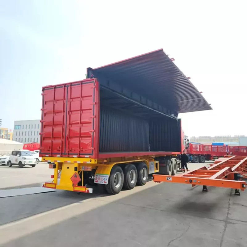 Semi-trailer med dobbel side vingeåpning